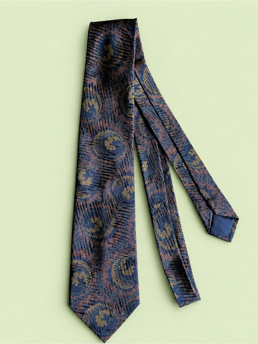 Giorgio Armani Cravatte Made in Italy Abstract Medallion Designer Tie 57”